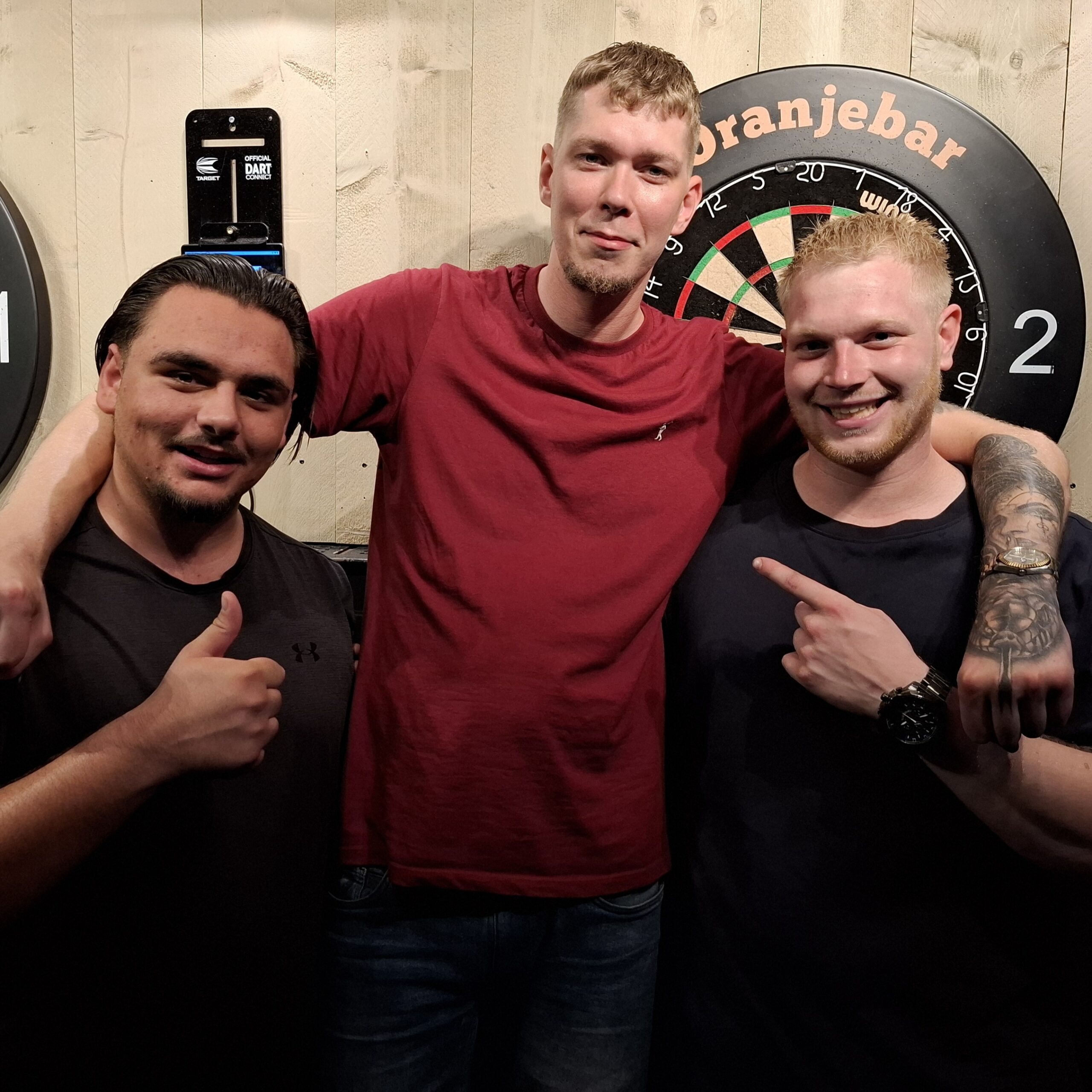 Oranjebar Super Ranking 53; Jimmy van Schie heerst op speeldag vier met 12 maximale scores en het winnen van de dagzege.